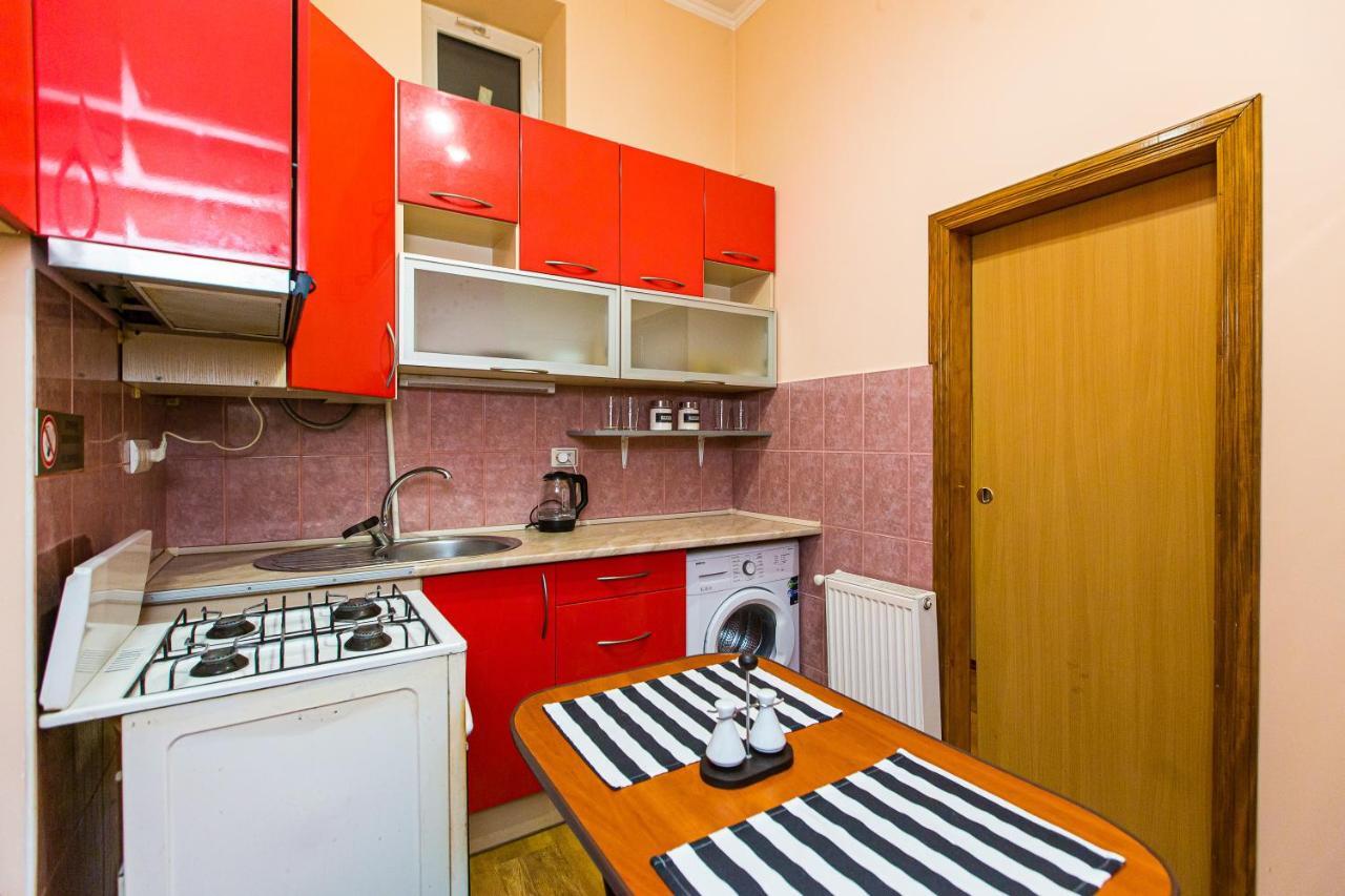 Біля Дзиги Сучасна Квартира На Вулиці Вірменській 35 Lviv Exterior photo