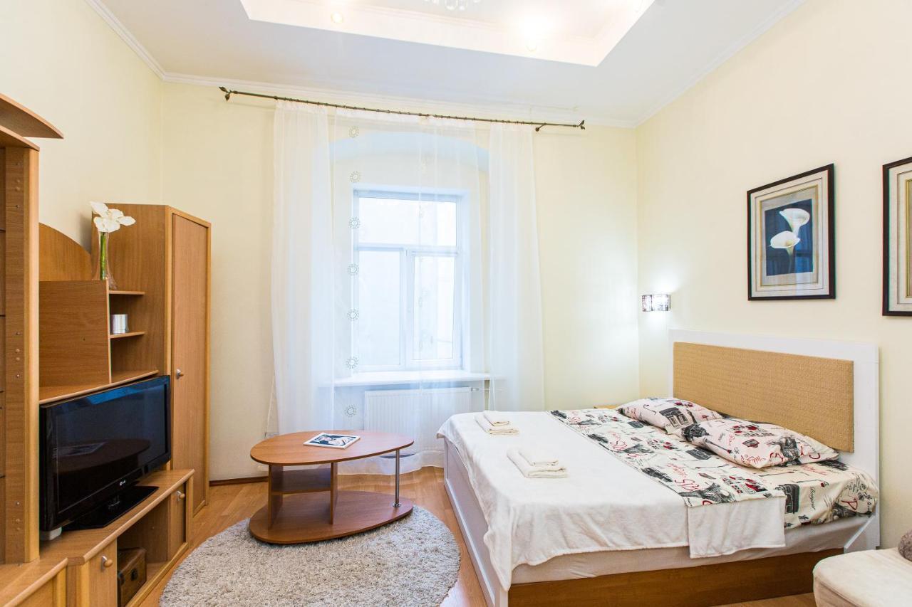 Біля Дзиги Сучасна Квартира На Вулиці Вірменській 35 Lviv Exterior photo