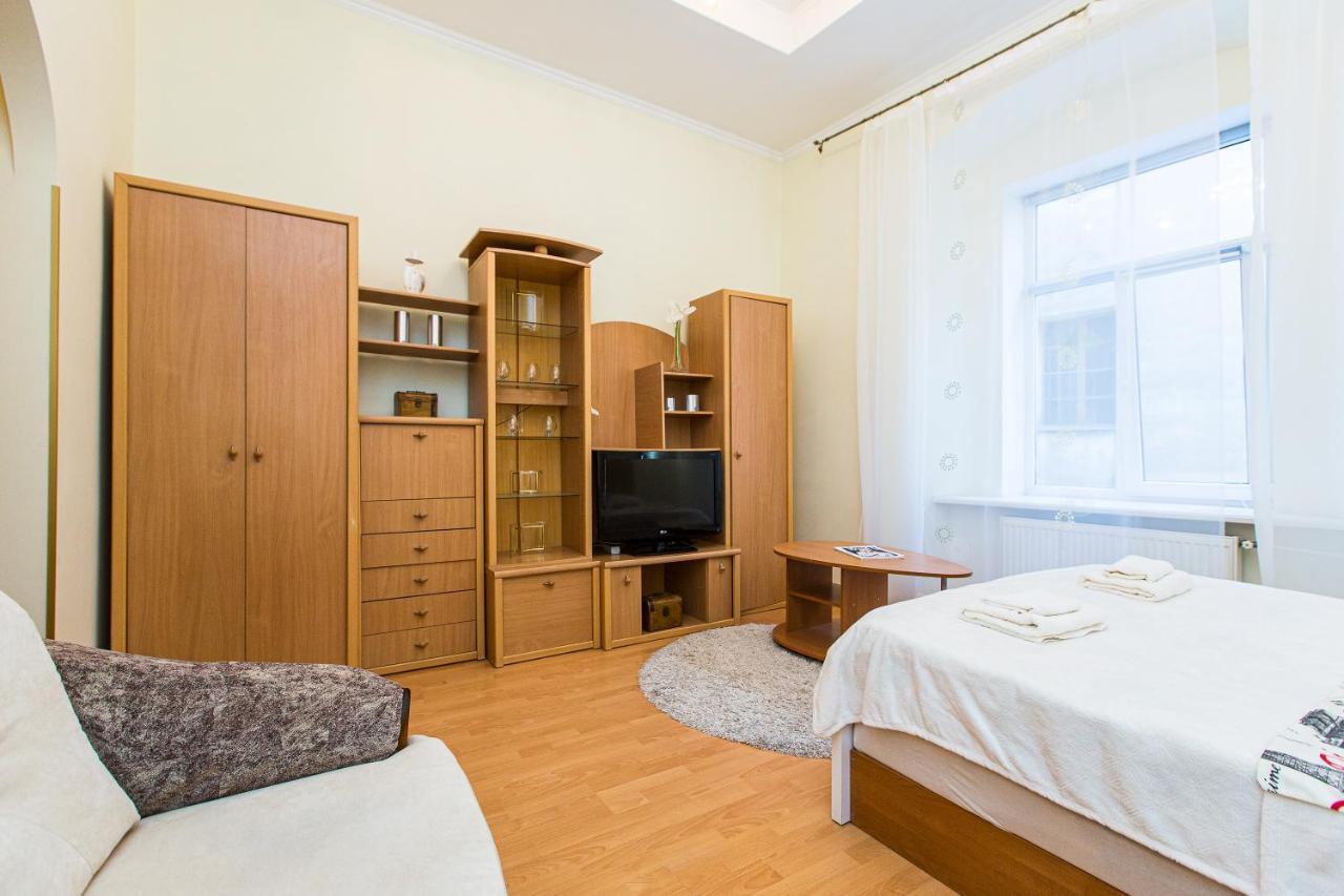 Біля Дзиги Сучасна Квартира На Вулиці Вірменській 35 Lviv Exterior photo