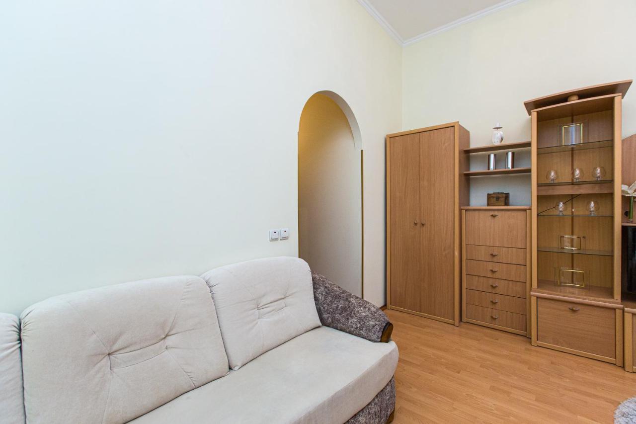Біля Дзиги Сучасна Квартира На Вулиці Вірменській 35 Lviv Exterior photo